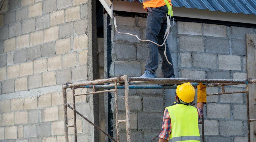 Expert Emergency Roof Repairs services in Dearing, KS